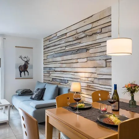 Hohfelsenblick Apartment Seebach